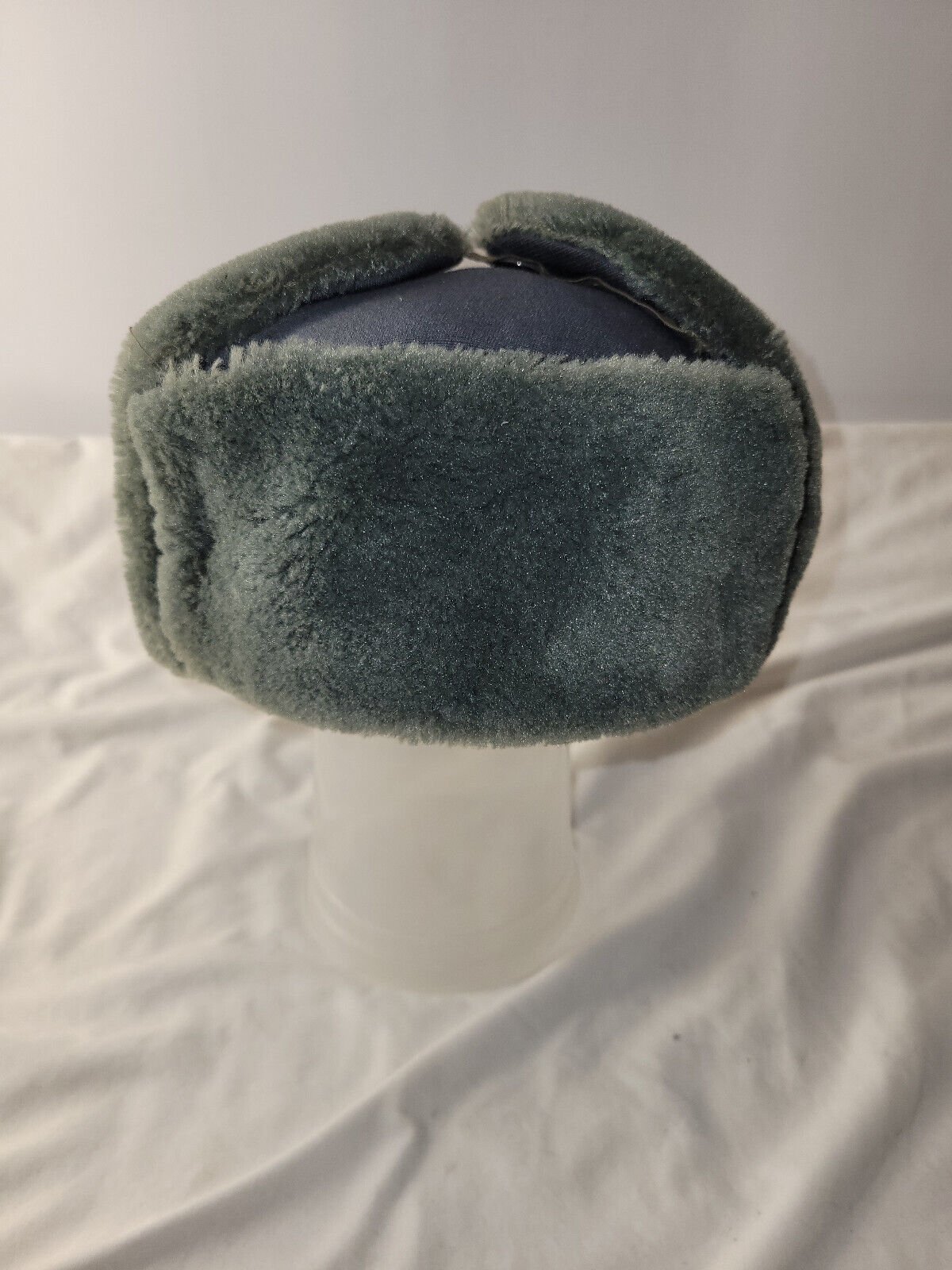 Doğu Alman Ordusu (NVA) Ushanka Kışlık Şapka – Gri Kürklü Askeri Şapka (DDR)